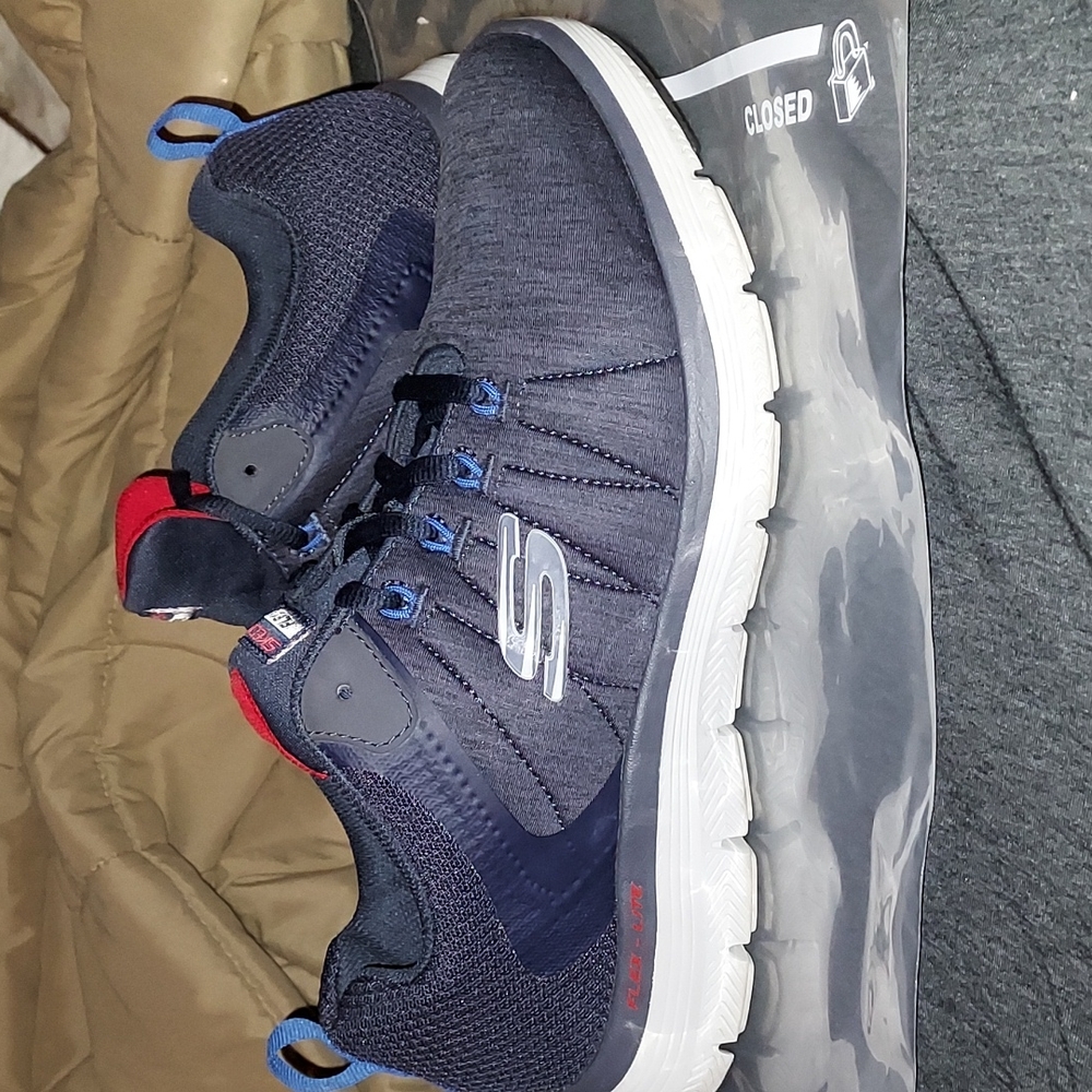 Sketchers mens Flex Advantage 4.0 sneakers